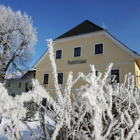 Puttererseehof Guest house